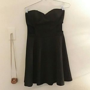 Sans Souci Black Dress